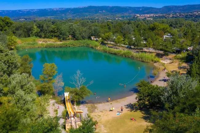 mobil home tout confort 6 personnes climatisé au pied du Luberon La Roque-d'Antheron Esterno foto